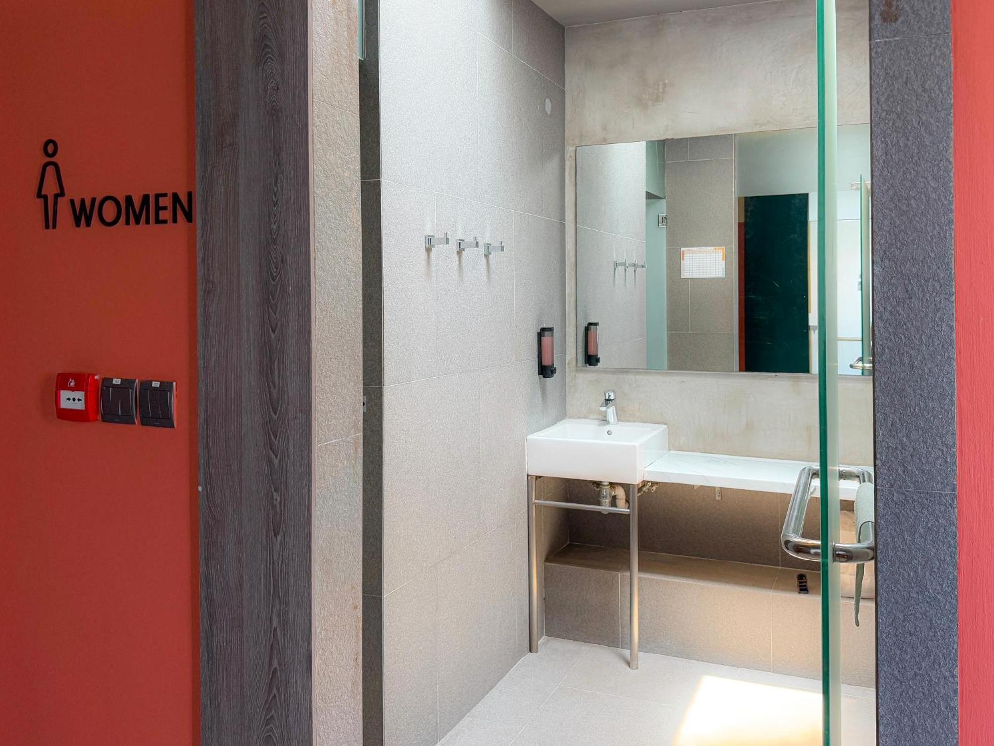 Futura Boutique Hostel Сингапур Екстериор снимка